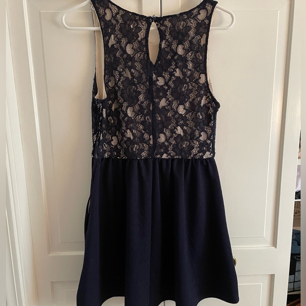 ⭐️JUNIOR DRESS⭐️ - Picture 3 of 4